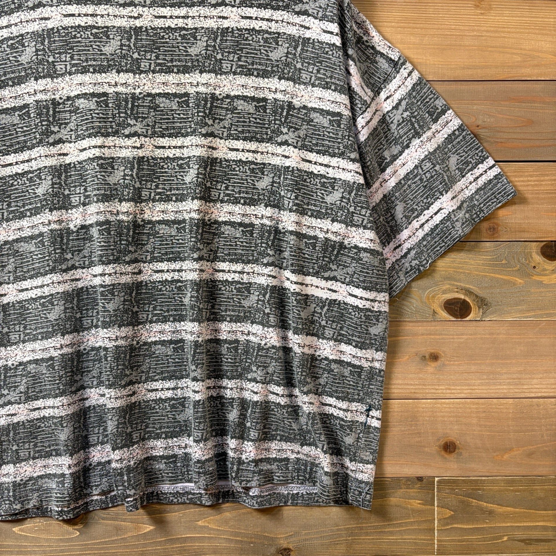 1990s "All-over border" T-Shirt