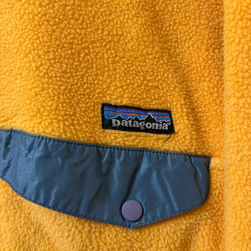 1990s Patagonia "BUTTER NUTS" SYNCHILLA SNAP-T