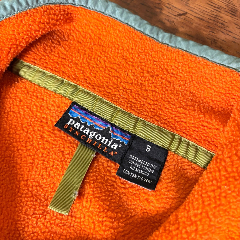 1990s Patagonia "ORANGE" SYNCHILLA SNAP-T