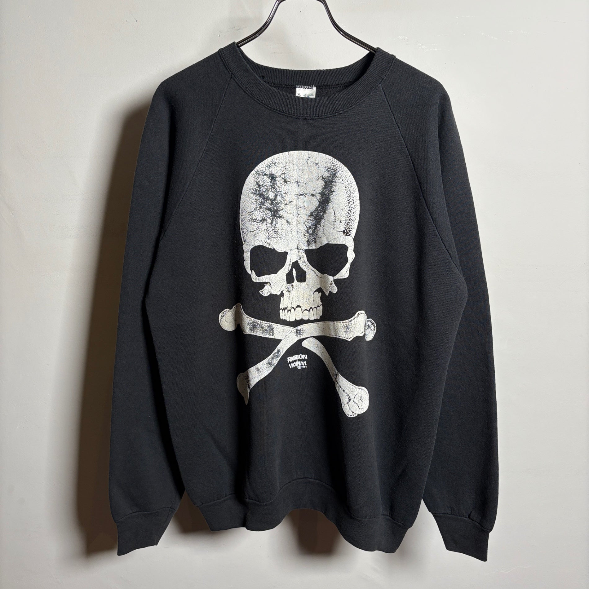 1990s FRUIT OF THE LOOM "Skull" FASHION VICTIM Sweat Shirt