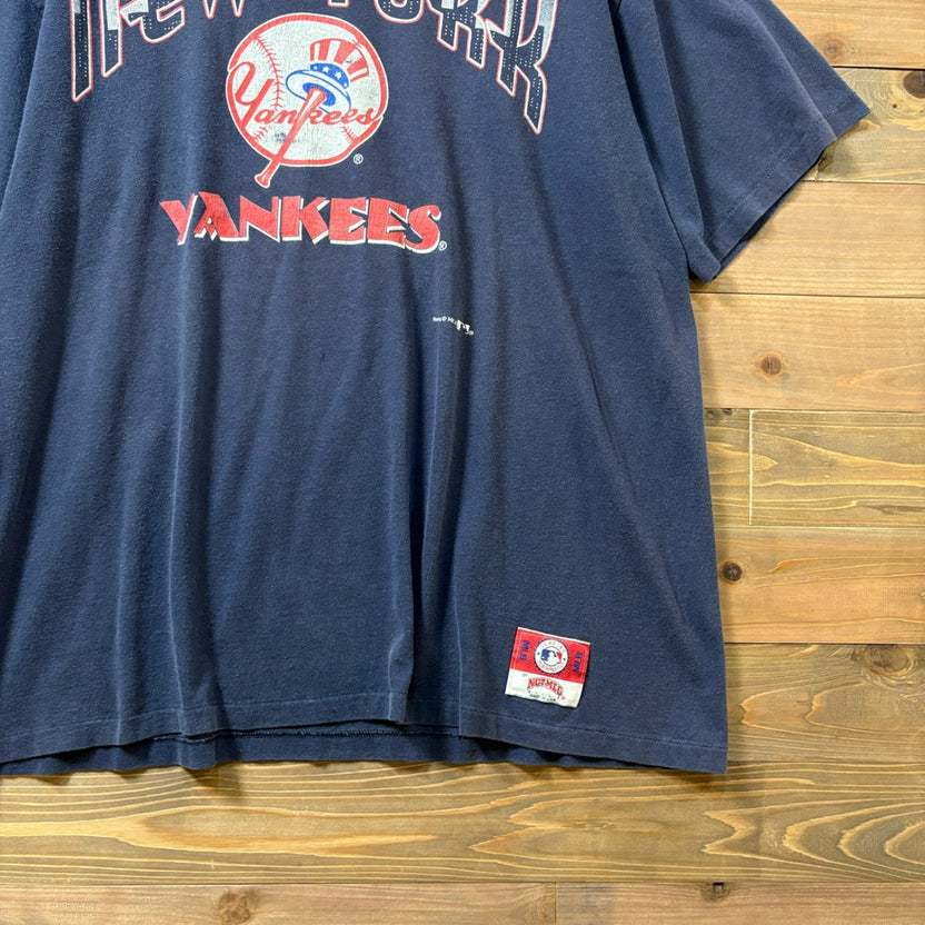 1990s NUTMEG MILLS "NEW YORK YANKEES" T-Shirt