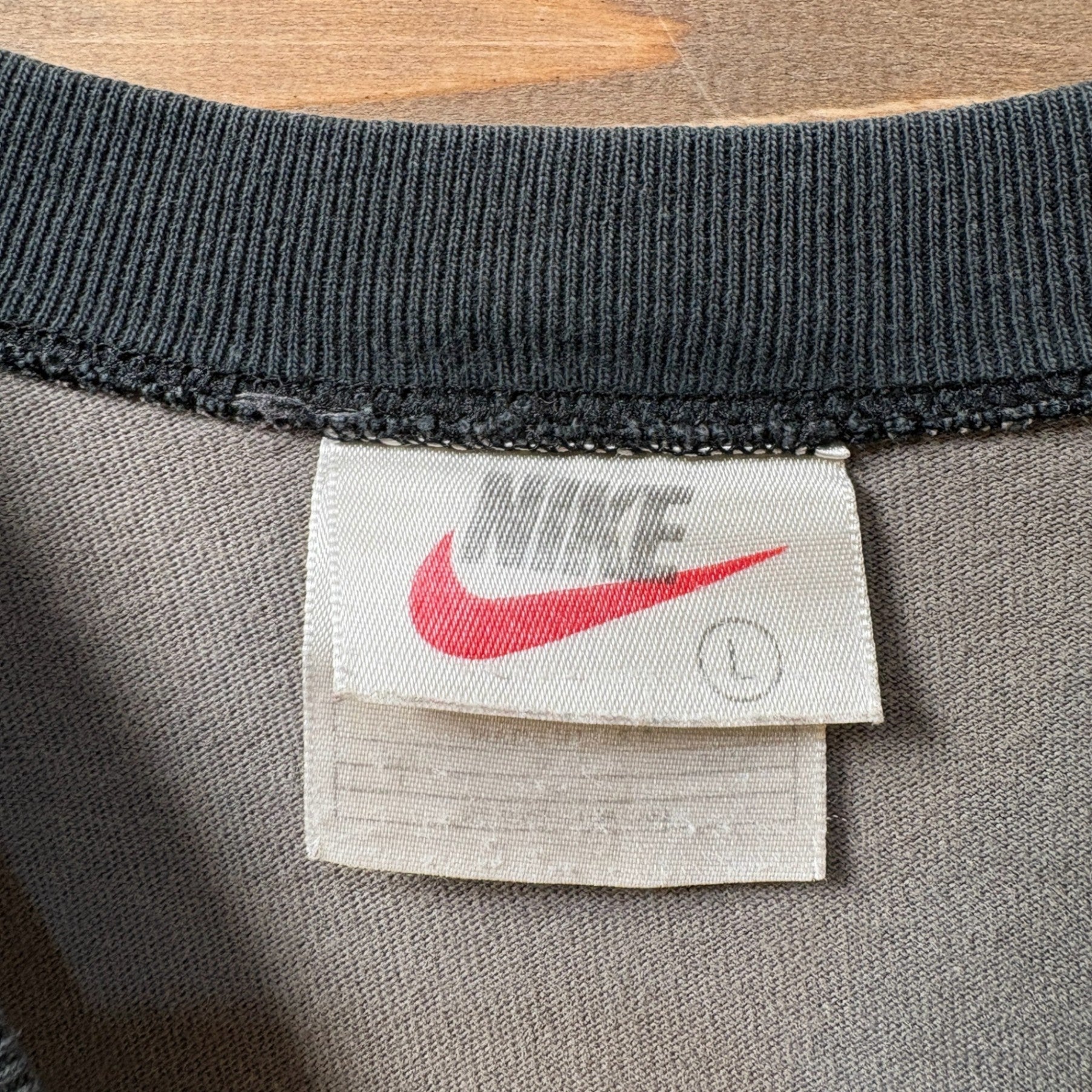 1990s NIKE V-Neck One-Point T-Shirt