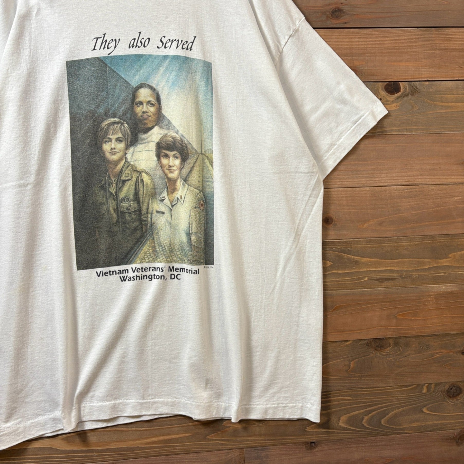 1990s FRUIT OF THE LOOM "Vietnam Veterans' Memorial" T-Shirt