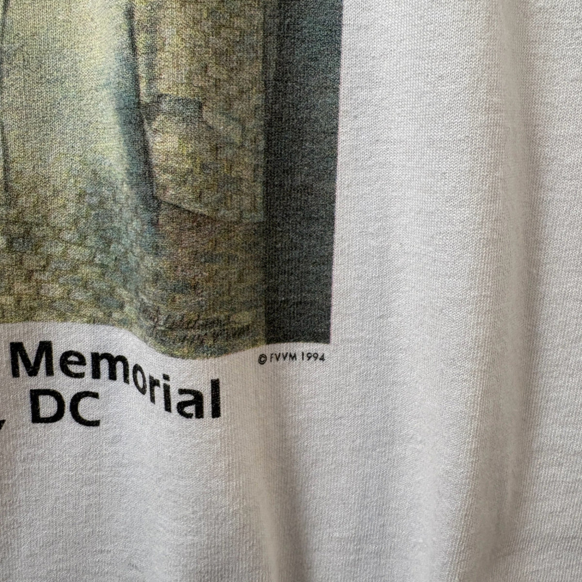 1990s FRUIT OF THE LOOM "Vietnam Veterans' Memorial" T-Shirt
