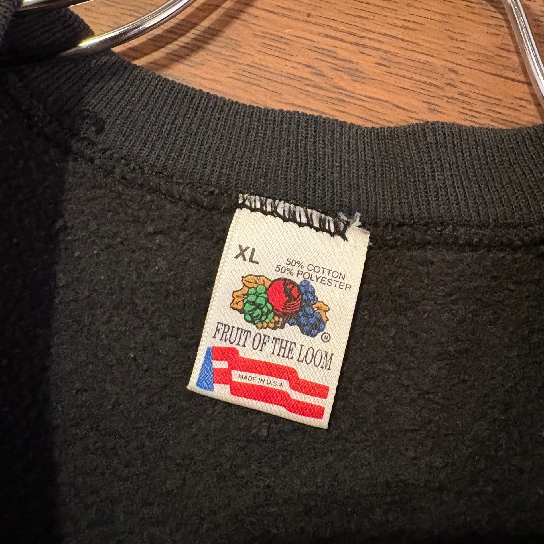 1990s FRUIT OF THE LOOM "Skull" FASHION VICTIM Sweat Shirt
