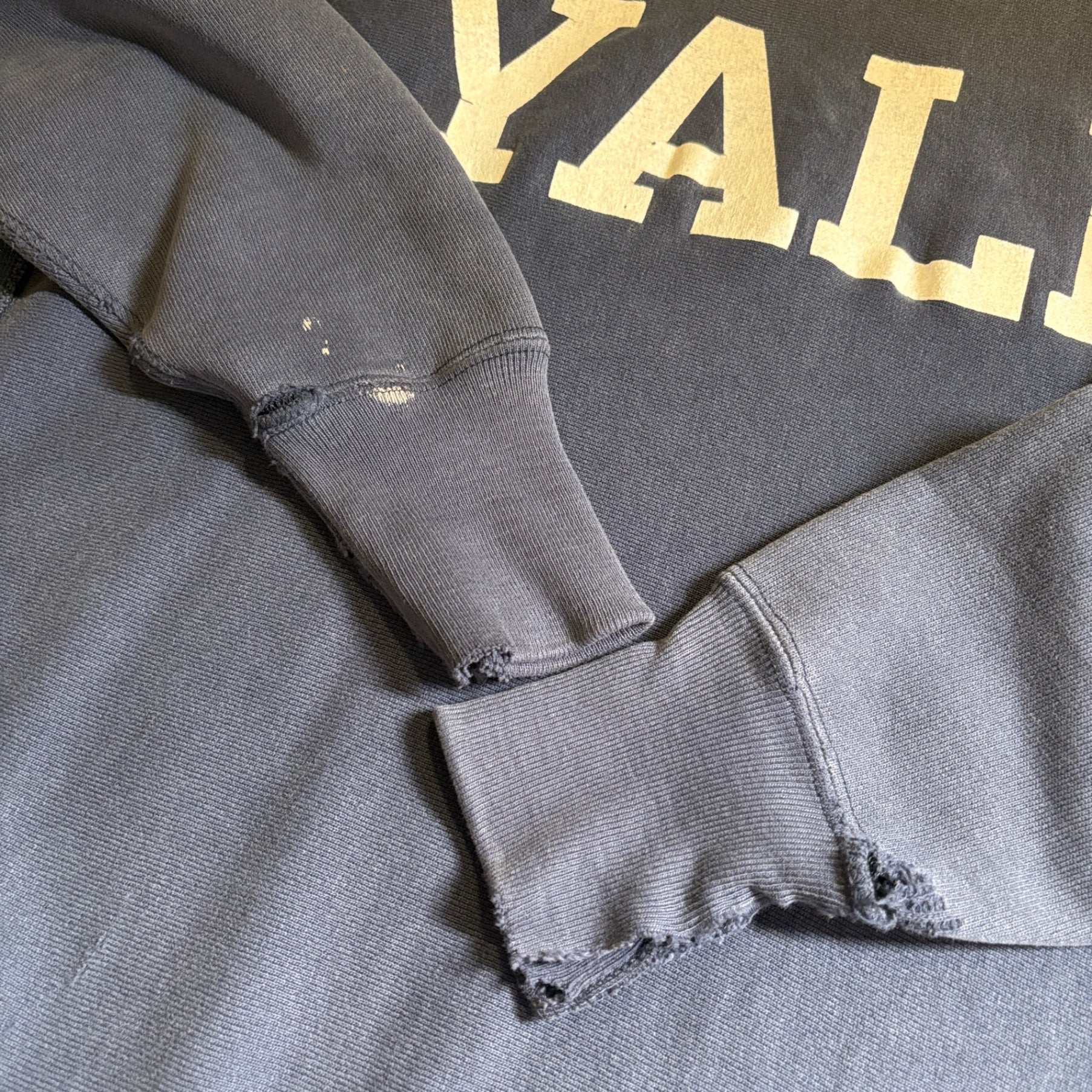1990s Champion REVERSE WEAVE "YALE" Sweat Shirt